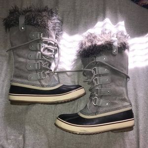 SOREL snow boots